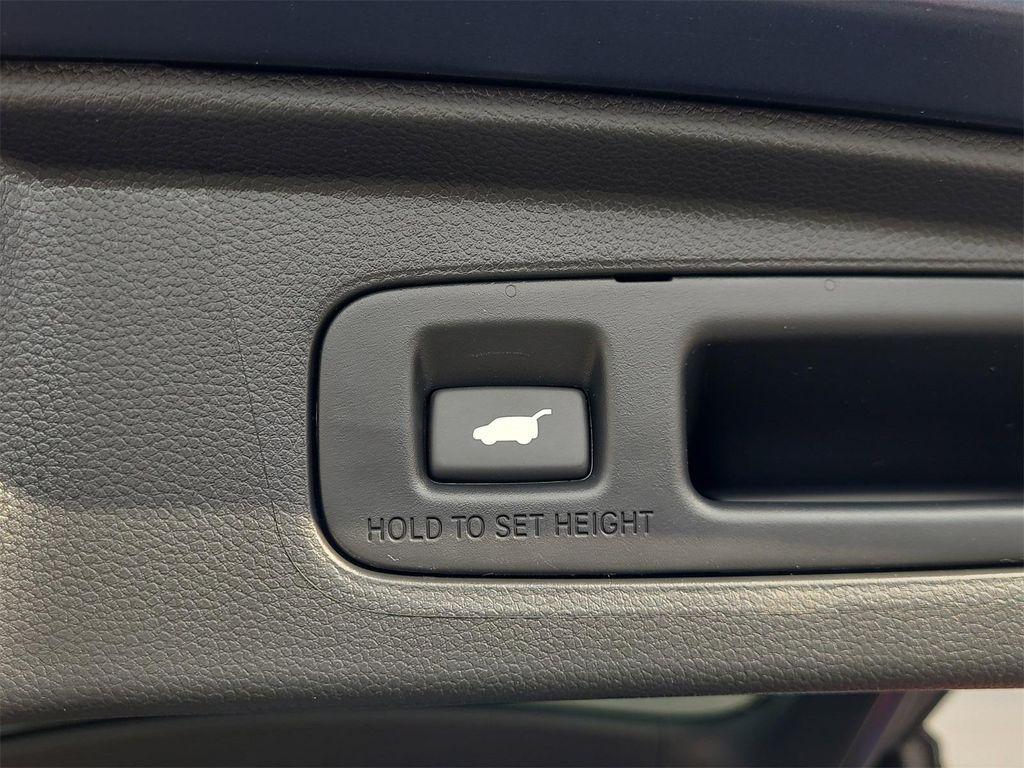 new 2026 Honda CR-V Hybrid car, priced at $40,175