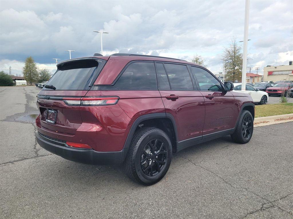 used 2025 Jeep Grand Cherokee car, priced at $34,359