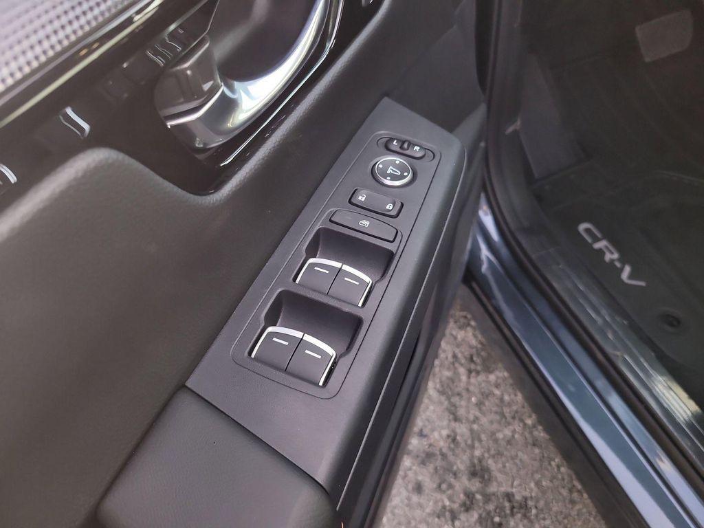 new 2026 Honda CR-V Hybrid car, priced at $44,000