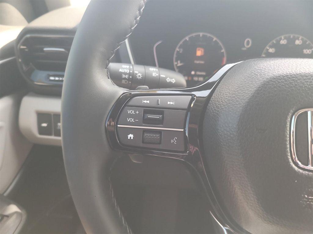 new 2025 Honda Pilot car, priced at $51,550