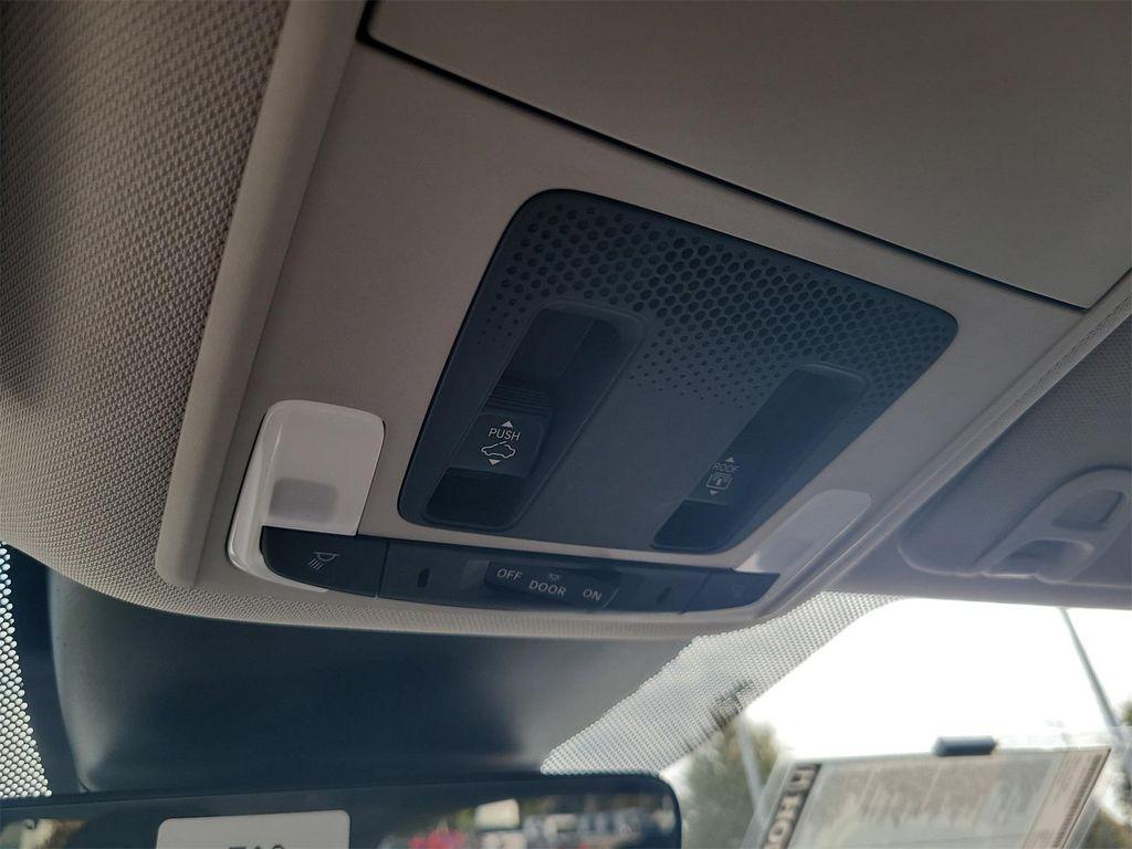 new 2025 Honda Pilot car, priced at $51,550