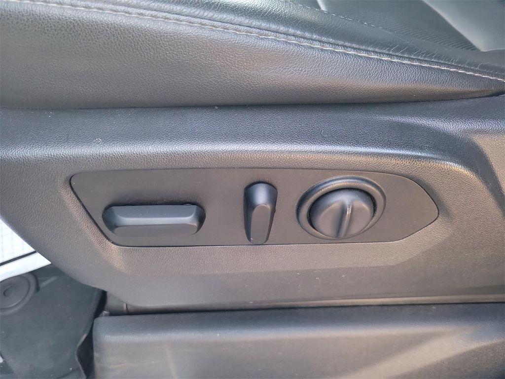 used 2019 GMC Sierra 1500 car, priced at $32,324