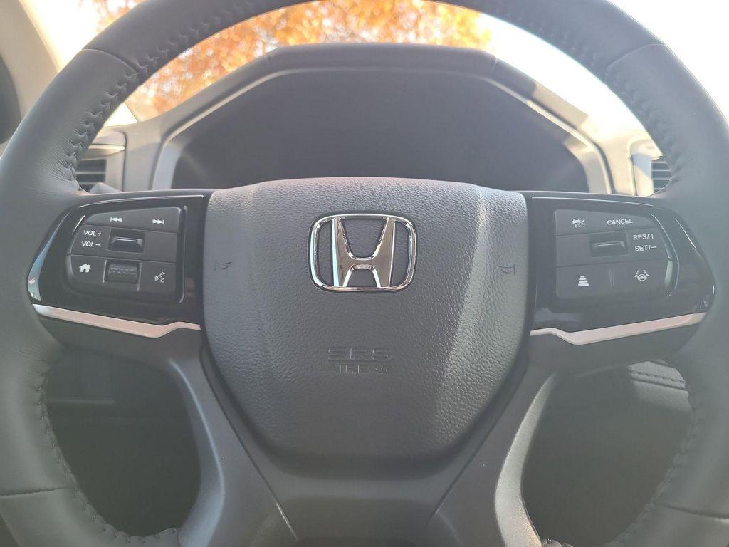 new 2026 Honda Odyssey car, priced at $42,184