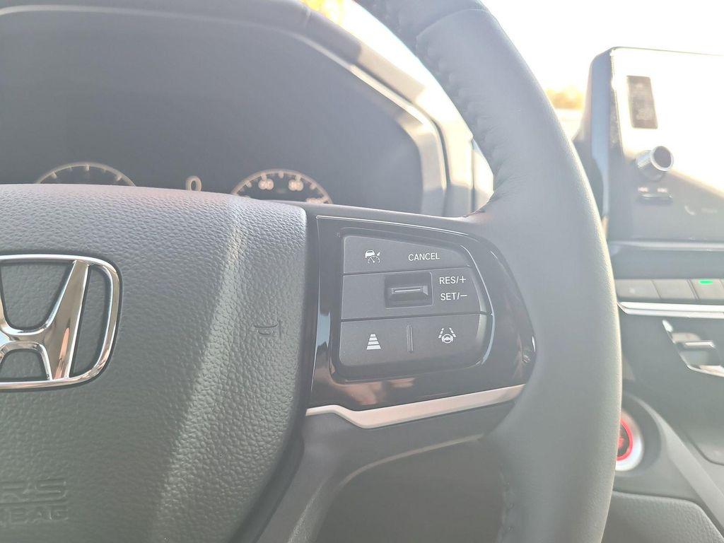 new 2026 Honda Odyssey car, priced at $42,184