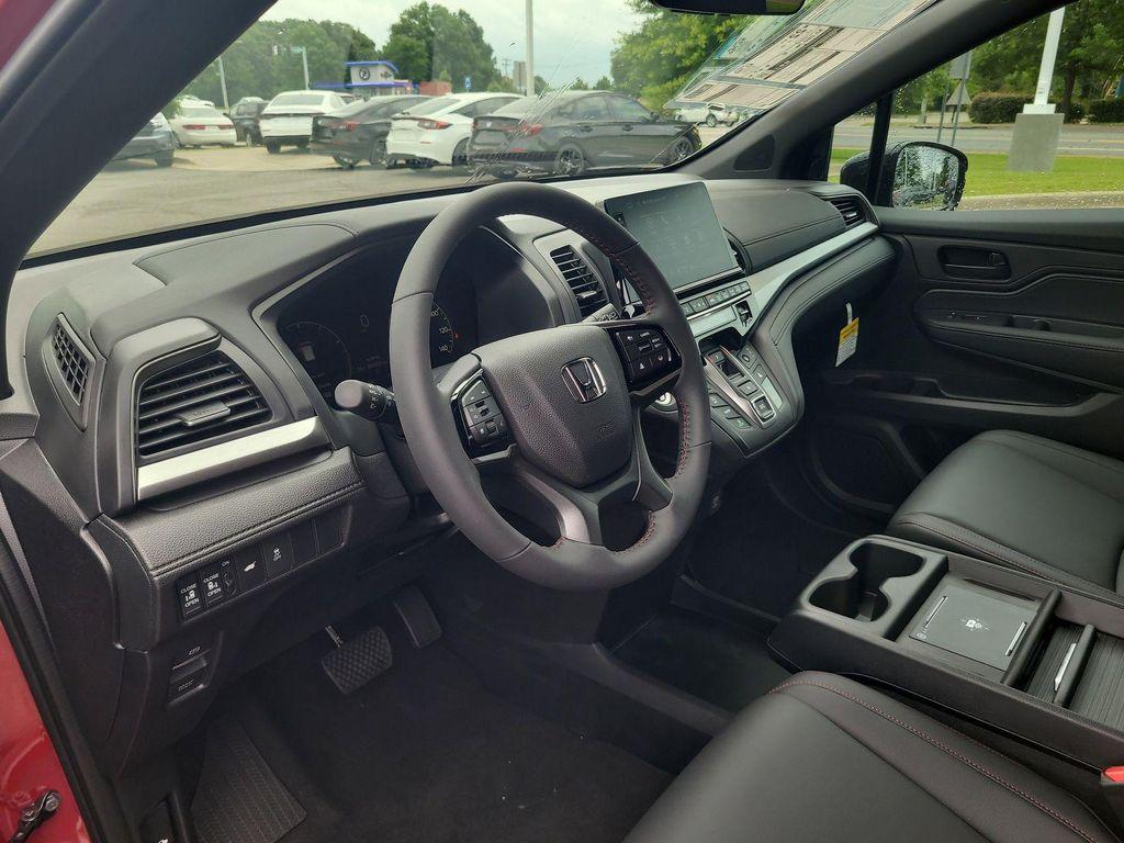 new 2026 Honda Odyssey car, priced at $45,387