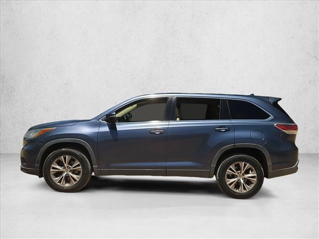 used 2015 Toyota Highlander car, priced at $17,778