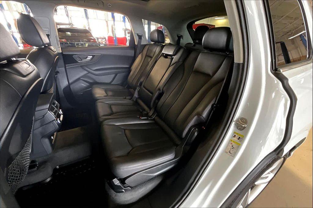 used 2019 Audi Q7 car, priced at $19,992