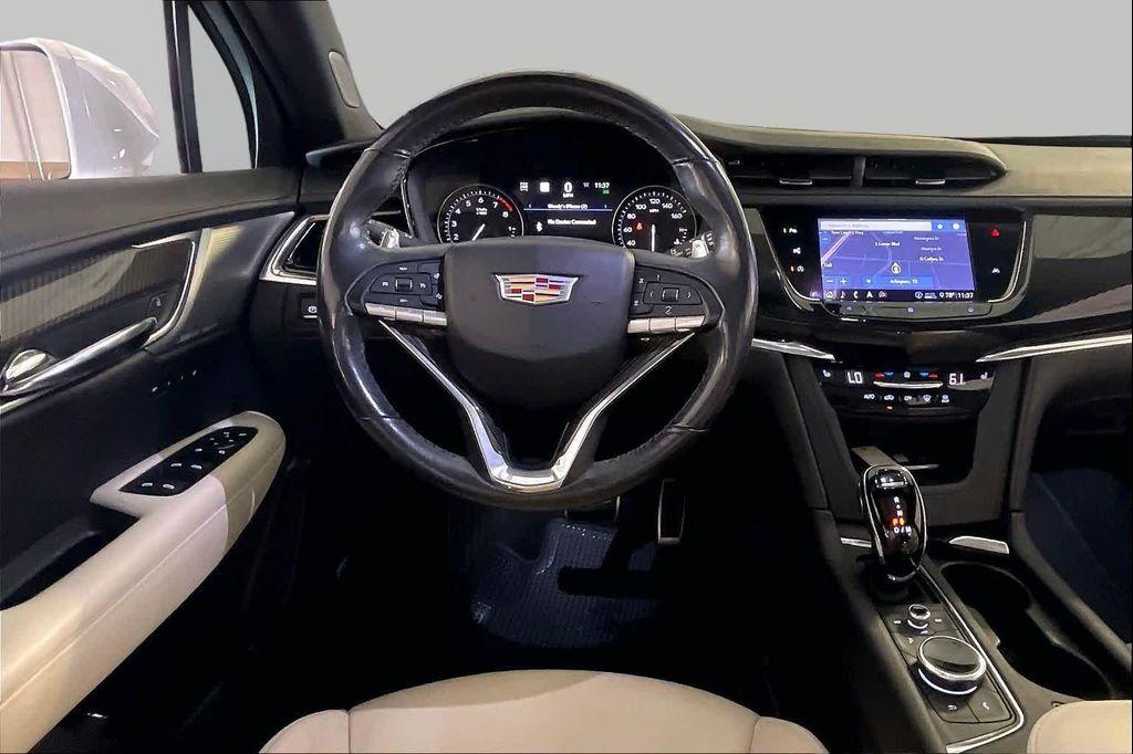used 2020 Cadillac XT6 car, priced at $26,216