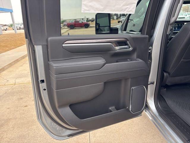 used 2025 Chevrolet Silverado 2500 car, priced at $69,995