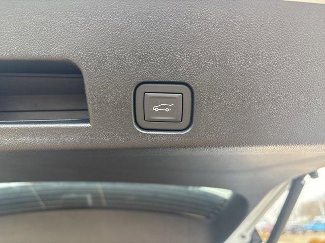 new 2026 Chevrolet Traverse car, priced at $59,915