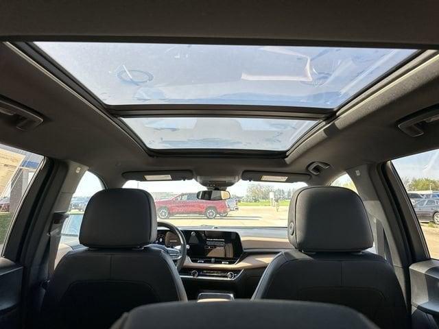 new 2025 Chevrolet Equinox car, priced at $32,800