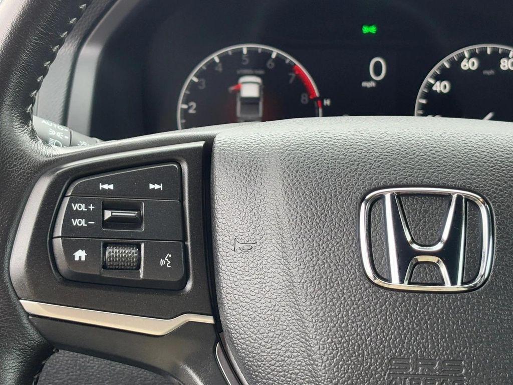 used 2025 Honda Ridgeline car, priced at $33,552