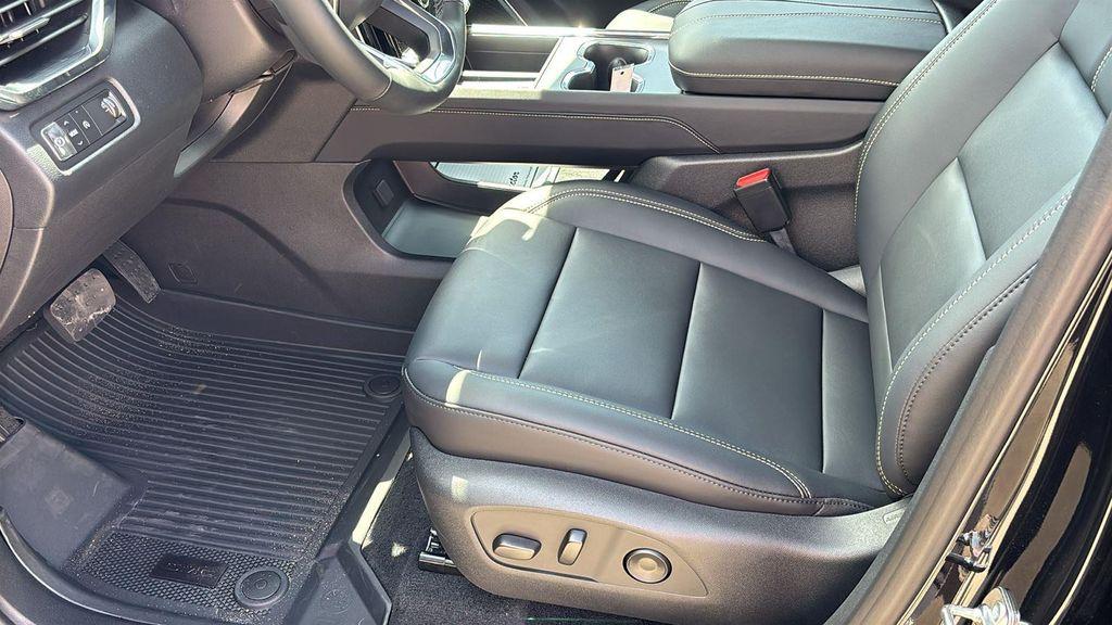 new 2026 GMC Acadia car, priced at $52,370