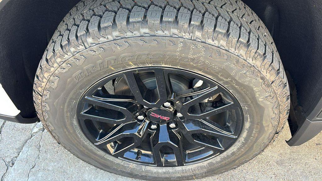 new 2026 GMC Sierra 1500 car, priced at $58,775