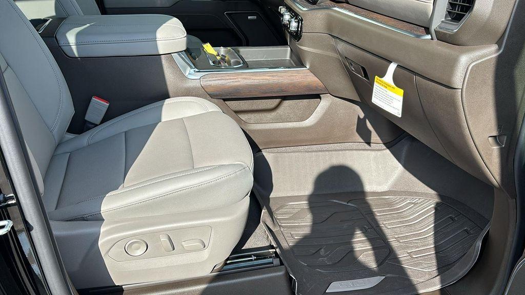 new 2026 GMC Sierra 2500 car, priced at $80,860