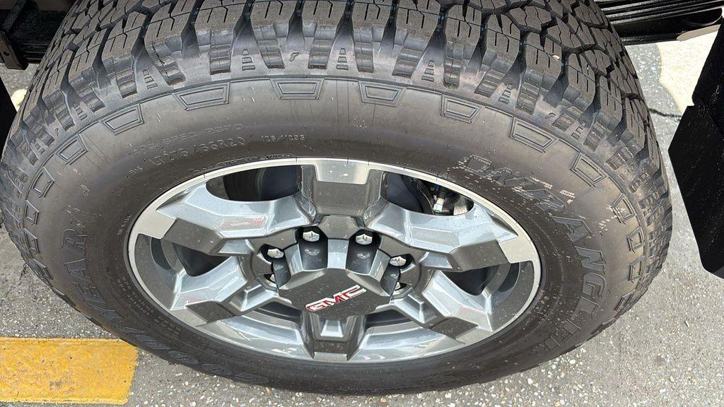 new 2026 GMC Sierra 2500 car, priced at $80,860