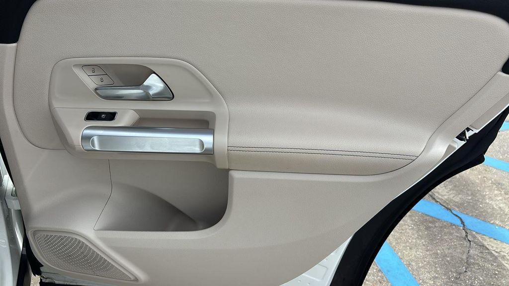 used 2022 Mercedes-Benz GLB 250 car, priced at $24,980