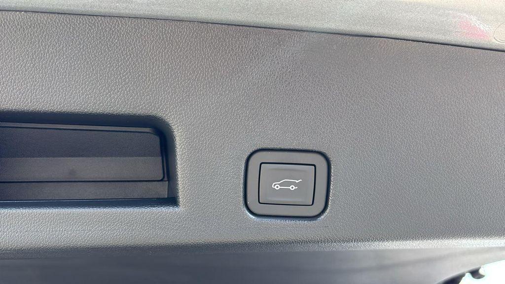 new 2026 GMC Acadia car, priced at $48,526