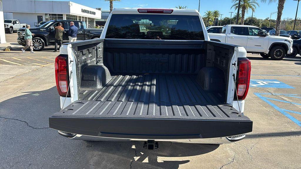 new 2026 GMC Sierra 1500 car, priced at $47,600