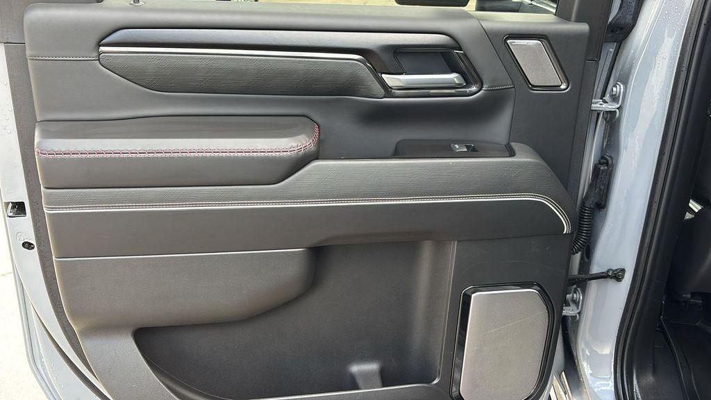 used 2025 GMC Sierra 2500 car, priced at $87,993