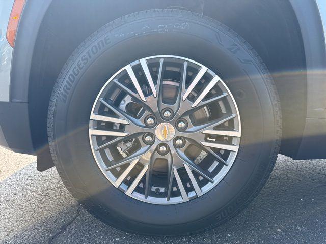 new 2026 Chevrolet Traverse car, priced at $41,876