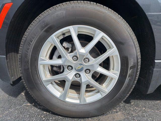 used 2022 Chevrolet Equinox car, priced at $19,053