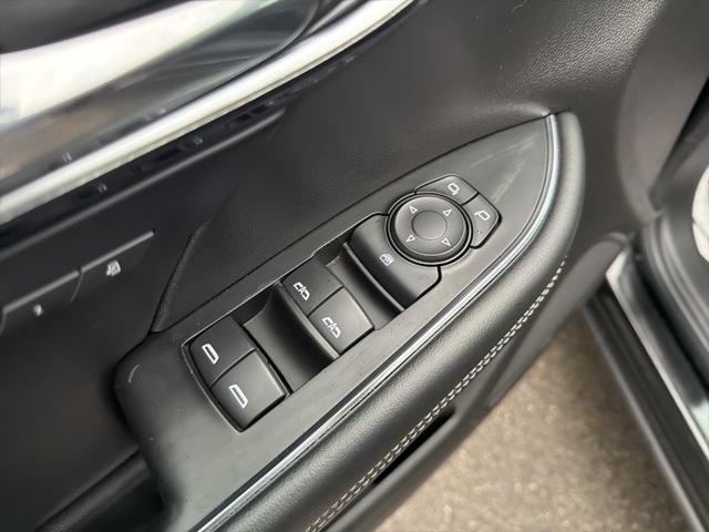 used 2023 Buick Envision car, priced at $21,500