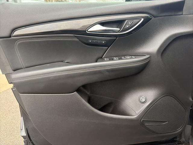 used 2023 Buick Envision car, priced at $21,500