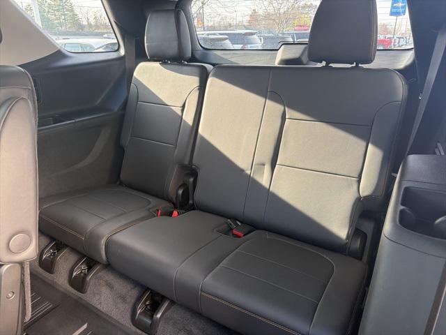 used 2021 Chevrolet Traverse car, priced at $24,725