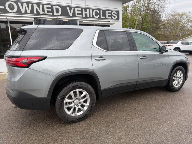 used 2023 Chevrolet Traverse car, priced at $22,301