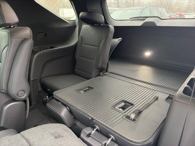 new 2026 Chevrolet Traverse car, priced at $41,976