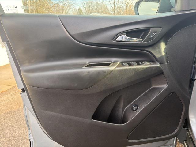 used 2024 Chevrolet Equinox car, priced at $21,545