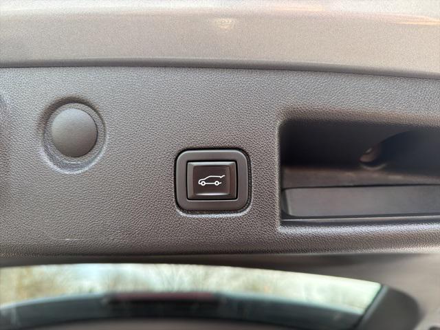 used 2024 Chevrolet Equinox car, priced at $21,545