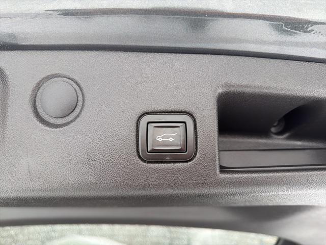 used 2020 Chevrolet Equinox car, priced at $14,625