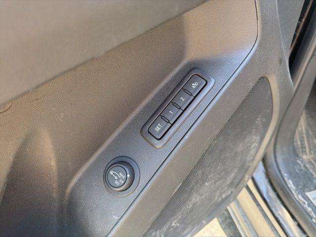 used 2021 Chevrolet Equinox car, priced at $16,301