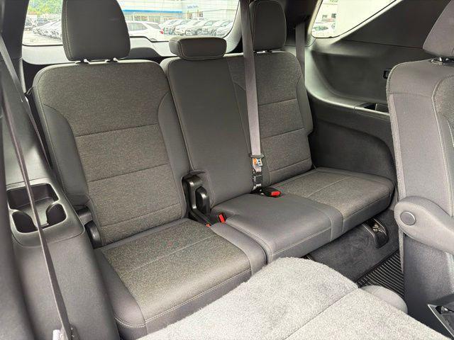 used 2025 Chevrolet Traverse car, priced at $33,962