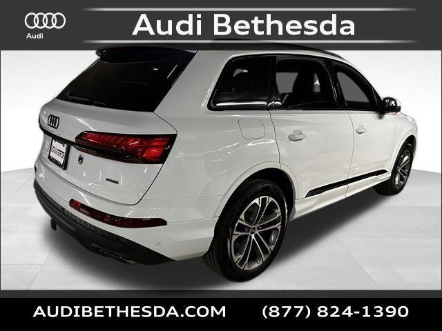 new 2026 Audi Q7 car, priced at $68,105