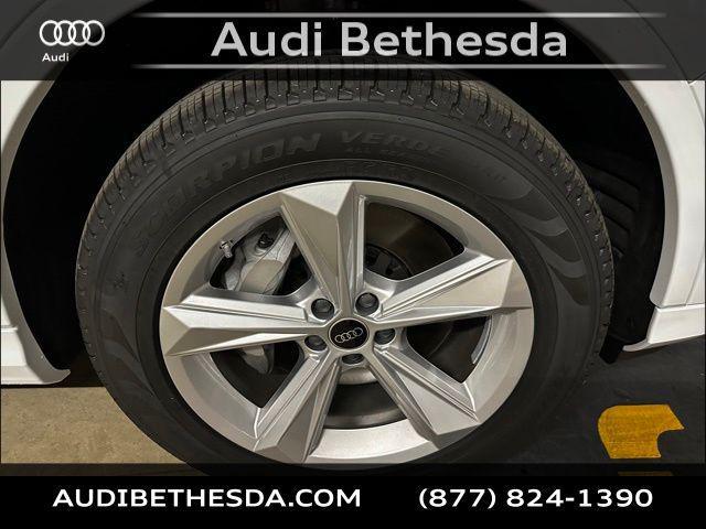 new 2026 Audi Q7 car, priced at $73,139