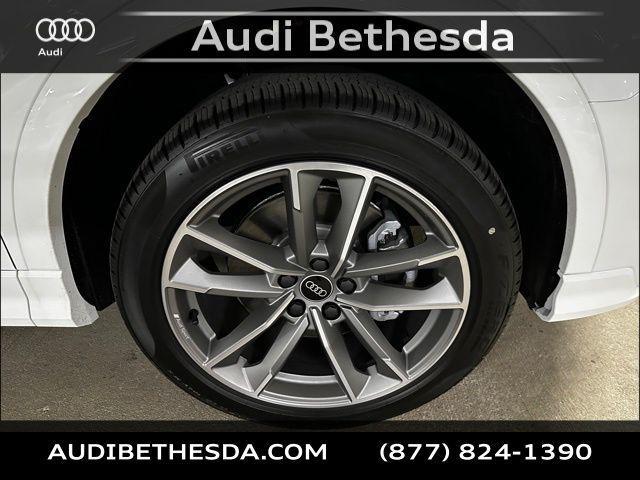 new 2025 Audi Q3 car, priced at $45,605