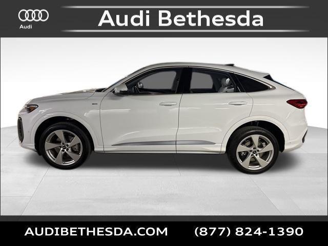 new 2025 Audi Q5 car, priced at $62,125