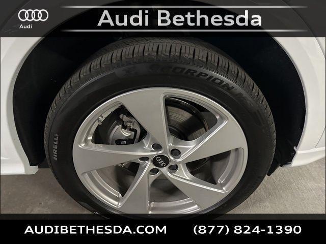 new 2025 Audi Q5 car, priced at $62,125