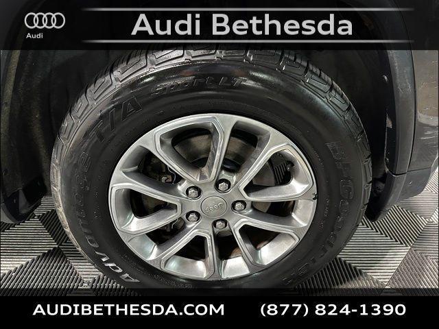 used 2015 Jeep Grand Cherokee car, priced at $11,340