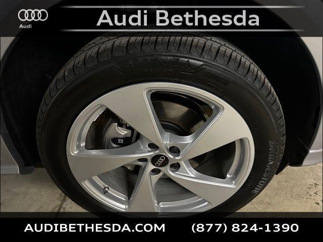 new 2025 Audi Q5 car, priced at $60,025