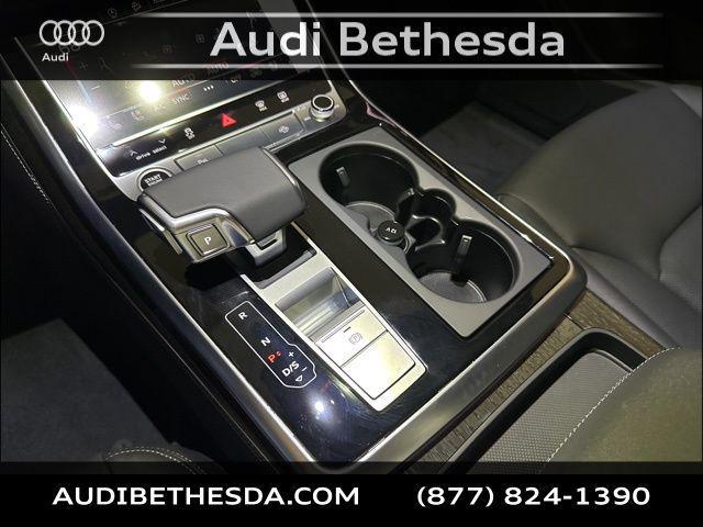 new 2025 Audi Q7 car, priced at $76,440