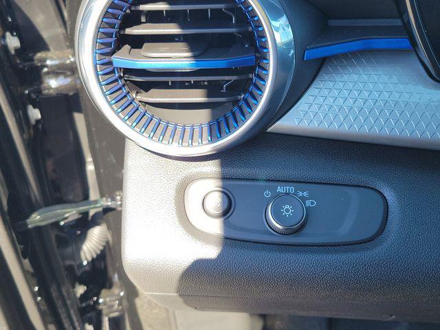 new 2026 Chevrolet Trax car, priced at $25,017