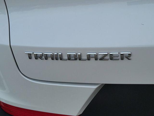 new 2025 Chevrolet TrailBlazer car, priced at $30,209