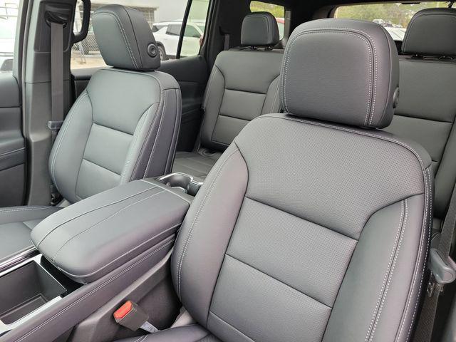 new 2026 Chevrolet Traverse car, priced at $49,045