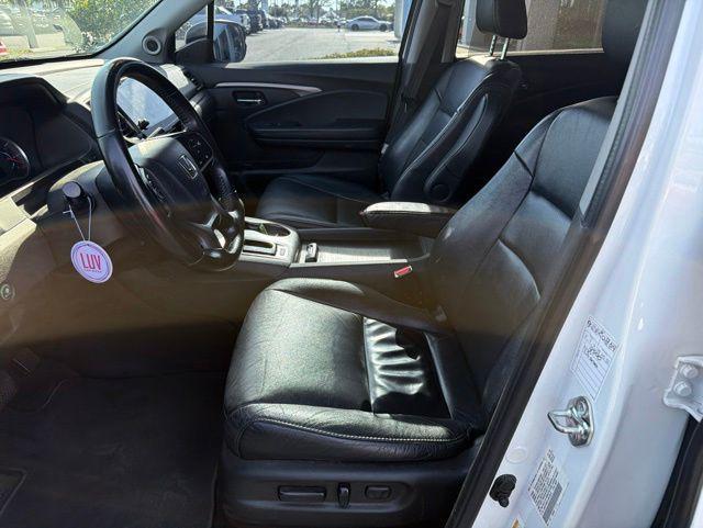 used 2020 Honda Pilot car, priced at $21,299