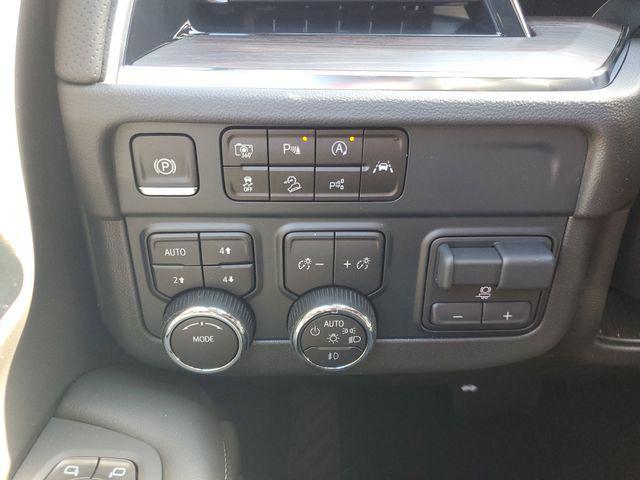 new 2025 Chevrolet Suburban car, priced at $82,346