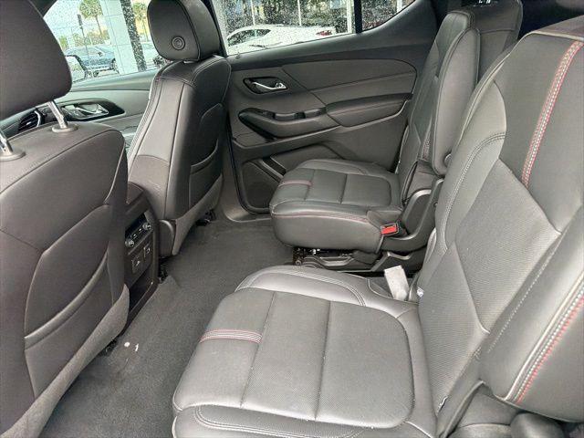 used 2023 Chevrolet Traverse car, priced at $33,986